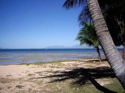 nelly-bay-from-port-magnetic-island