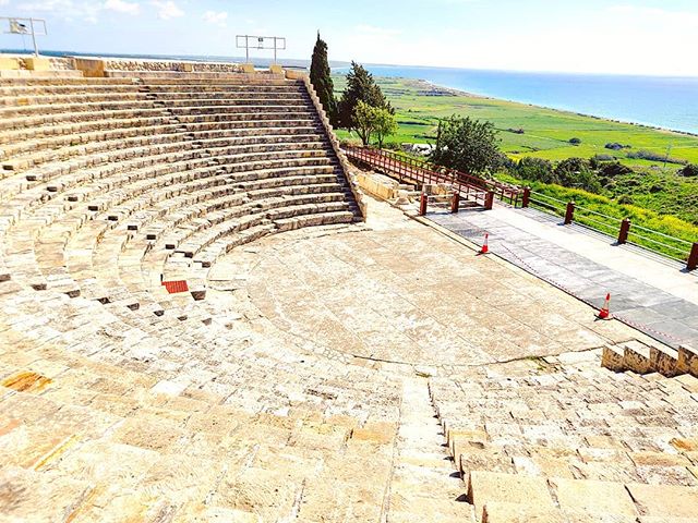 Theater over the sea #kourion #cyprus #archeology#travel #travelling #toptags #visiting #traveler #instatravel #instago #wanderlust #trip #photooftheday #lifeofadventure #doyoutravel #tourist #instapassport #instatraveling #mytravelgram #travelgram #travelingram #igtravel #instalife #ig_worldphoto #travelstoke #traveling #travelblog #instago