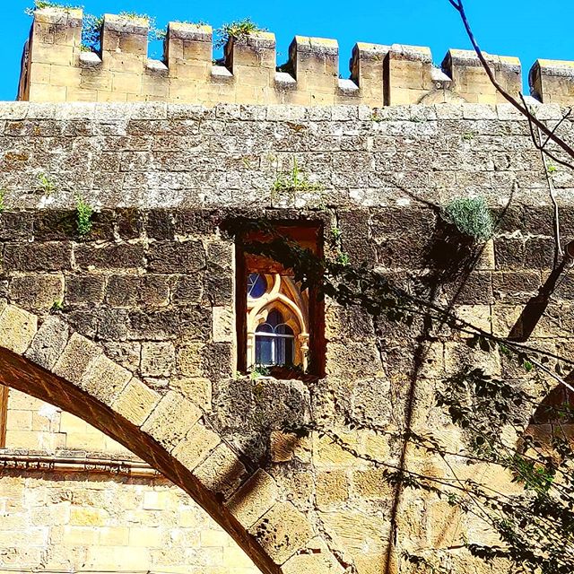 Take out the frame from your point of view #architecture #nicosia #cyprus #travel #travelling #toptags #traveler #instatravel #instago #wanderlust #trip #holiday #photooftheday #lifeofadventure #doyoutravel #instapassport #instatraveling #mytravelgram #travelgram #travelingram #igtravel #instalife #ig_worldphoto #traveling #travelblog #instago #travelstoke