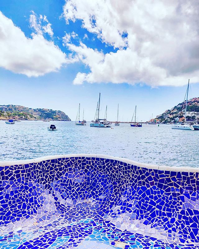 The intense blue •••#palmademallorca #balearicislands #sailor #andratx#cruising #cruise #crew #sailing #travel #traveling #traveler #instatravel #instapassport #instatraveling #travelgram #travelingram #igtravel #travelblog #sea #travelstoke