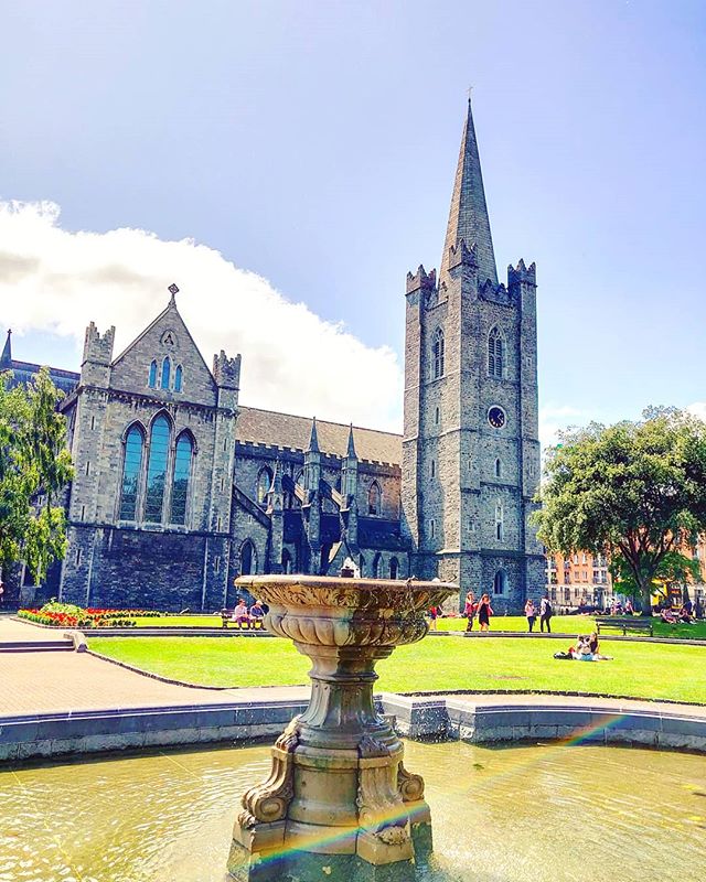 Chillout in Saint Patricks Cathedral gardens •••#dublin #ireland #saintpatrick #rainbow #garden #fontain  #travel #travelling #traveler #instatravel #wanderlust #trip #lifeofadventure #doyoutravel #instapassport #instatraveling #mytravelgram #travelgram #travelingram #travelstoke #traveling #travelblog #instago