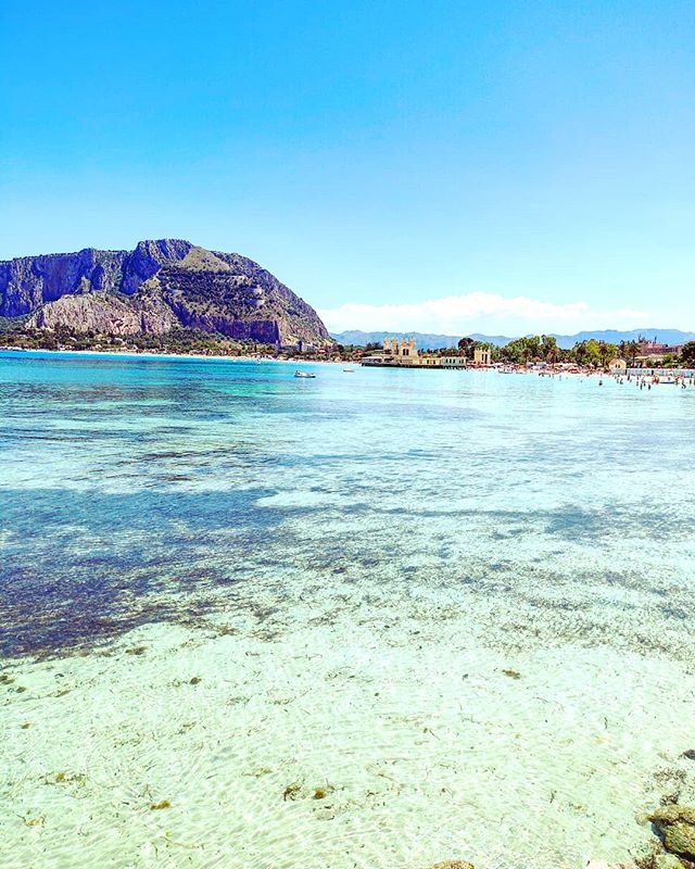 Postcard from Mondello, late spring 2019 ️😎 #TBT #mondello #sicily #travelblogger #travelingram #travelphotography #travelblog #beach #italy #travellife #traveladdict #travelawesome #travelling #beachvibes #travelitaly #travelgram #traveller #beaches #travel #travelstoke #seascape #italy #italytravel #igersitaly #traveler #seaside #instaitaly #travels