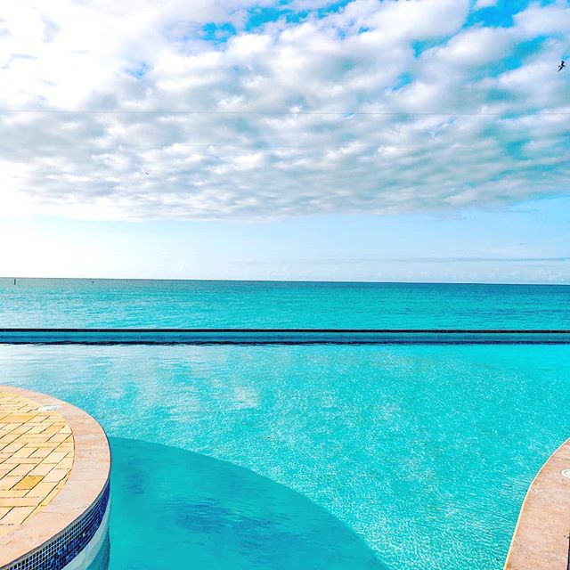 Go beyond your limits 🤙 🇧🇸 #bimini #bahamas #sealife #travelholic #travellife #traveling #infinity #travelmore #travelpics #travelphotography #island  #sea #traveladdict #islandlife #travelgram #seashore #traveler #travelling #travels #seascape #travelstoke #infinitypool #travelawesome #travel