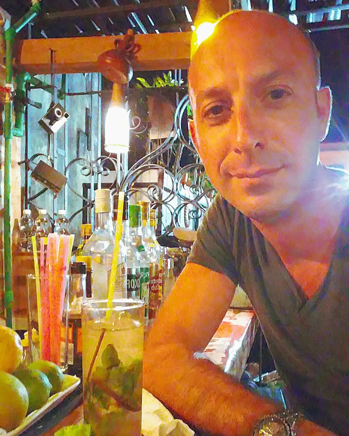 El sabor original de La Habana 🧉🇨🇺La Habana Vieja, Cuba 2016 #havana #cuba #caribbean #travelling #mojito #traveler #cuba #travelphotography #travelblogger #cuban #mojitos #travel #traveller #havana #traveling #tbt #mojitos #cuba🇨🇺 #mojitotime #travelgram